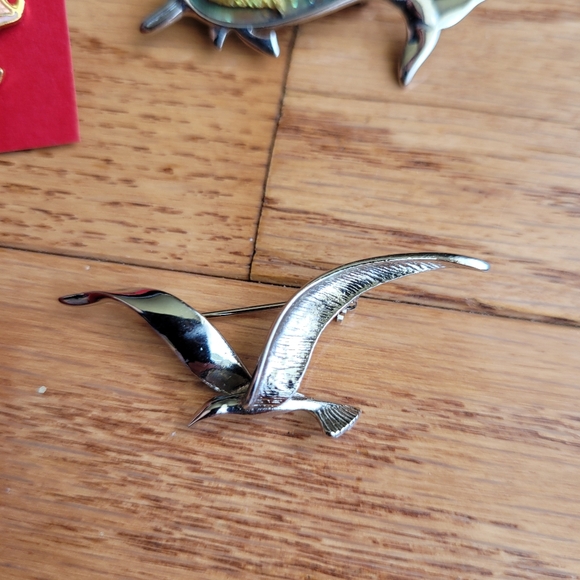 Earrings and Brooch Lot - Picture 4 of 12